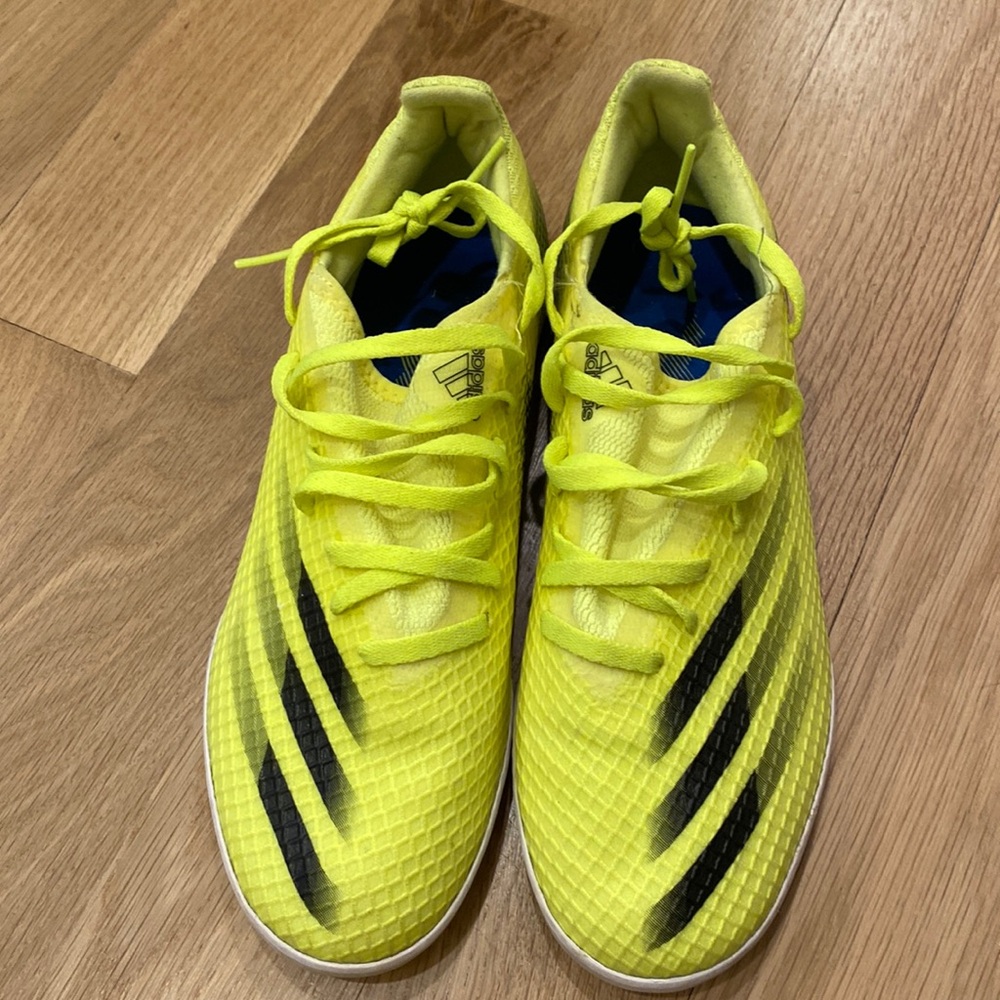 Worn once indoor soccer sneakers